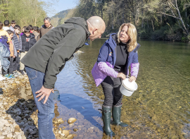 Cantabria impulsa la repoblaci�n de sus r�os con m�s de 23.000 huevas de trucha