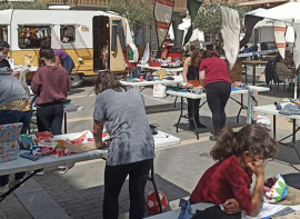 La caravana de Planeta Dots llega a Reinosa para ense�ar� a reparar y customizar la ropa