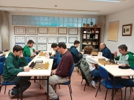 El Club Ajedrez Campoo cierra la primera vuelta como l�der en Segunda Divisi�n