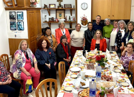 La consejera de Igualdad visita la Asociaci�n de Mujeres de Nestares