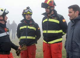 El delegado del Gobierno traslada a la UME el reconocimiento de los c�ntabros y destaca su formaci�n continua  