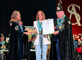 La directora de Cantur, Ins Mier, nombrada cofrade de honor de la Cofrada del Queso de Cantabria