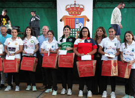 Eva Solana gana el Concurso de Bolos Femenino de Campoo de Enmedio