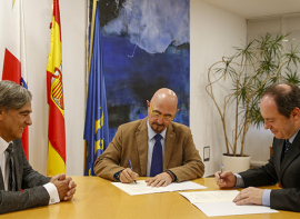 La Fundaci�n Marqu�s de Valdecilla y la AECC reeditan su colaboraci�n para prestar apoyo psicol�gico a las personas con c�ncer en estado avanzado y a su entorno m�s cercano