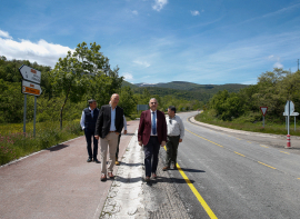 El Gobierno regional ha invertido cerca de 400.000 euros en la mejora de varias carreteras auton�micas en Campoo de Suso