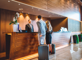El Gobierno regional recuerda los derechos de los consumidores y usuarios en los registros de entrada y salida de los establecimientos hoteleros