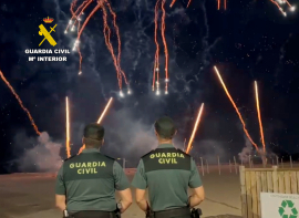 La Guardia Civil de Cantabria inspecciona el uso seguro de pirotecnia en eventos y fiestas durante el verano
