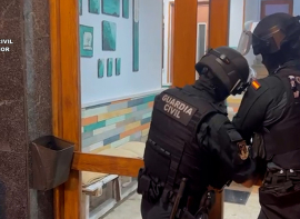 La Guardia Civil detiene en Torrelavega a cuatro personas por ms de 120 delitos de sextorsin 