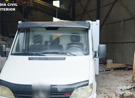 La Guardia Civil sorprende a dos hombres robando en el interior de una cantera