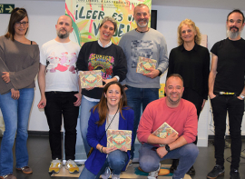 Gull�n fomenta la lectura entre la plantilla con la iniciativa 'Los libros, a las f�bricas'