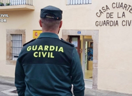 Investigada por hurtar a la mujer de 80 a�os a la que cuidaba una cadena de oro de un siglo de antig�edad  