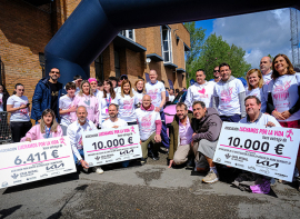 'Luchamos por la vida' re�ne a m�s de 6.000 personas en Los Corrales de Buelna