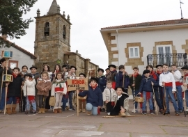 Las marzas despidieron febrero en Campoo de Enmedio