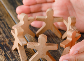 'Oncovecinas', un podcast de divulgaci�n oncol�gica comunitaria, gana el I Concurso de Proyectos de Humanizaci�n de Valdecilla