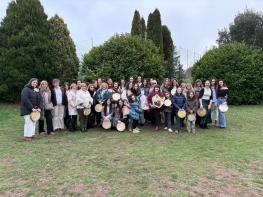 Las pandereteras de Fresno del R�o homenajean a Marta Guti�rrez