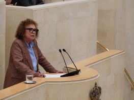 El PRC pide un calendario para reducir las ratios educativas, apoyo para la escuela rural y estabilidad para el profesorado