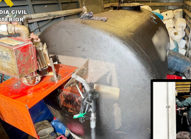 Precintado un dep�sito de gasoil irregular escondido en un remolque que daba servicio a una empresa de camiones 