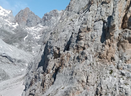 Rescatan a un escalador accidentado en Picos de Europa