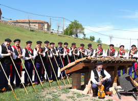 La Ronda La Esperanza regresa a la Gala del Folclore C�ntabro 25 a�os despu�s de su hist�rico triunfo