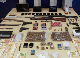 Siete detenidos por tr�fico de drogas, tenencia il�cita de armas y blanqueo de capitales