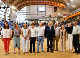 To�o G�mez recibe la Insignia de Oro de la Federaci�n Espa�ola de Bolos 