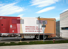 La Unidad Mvil del Programa de Deteccin Precoz del Cncer de Mama se instala en el Tres Mares para facilitar el acceso al cribado a 2.500 mujeres de la comarca