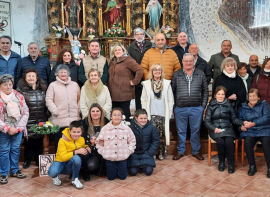 Los vecinos de Villasuso honran a Santa Luc�a